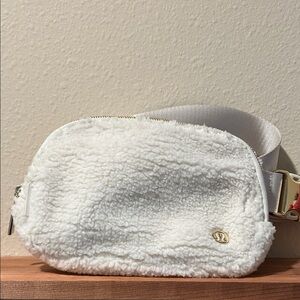 Lululemon Athletica White Sherpa Bag
